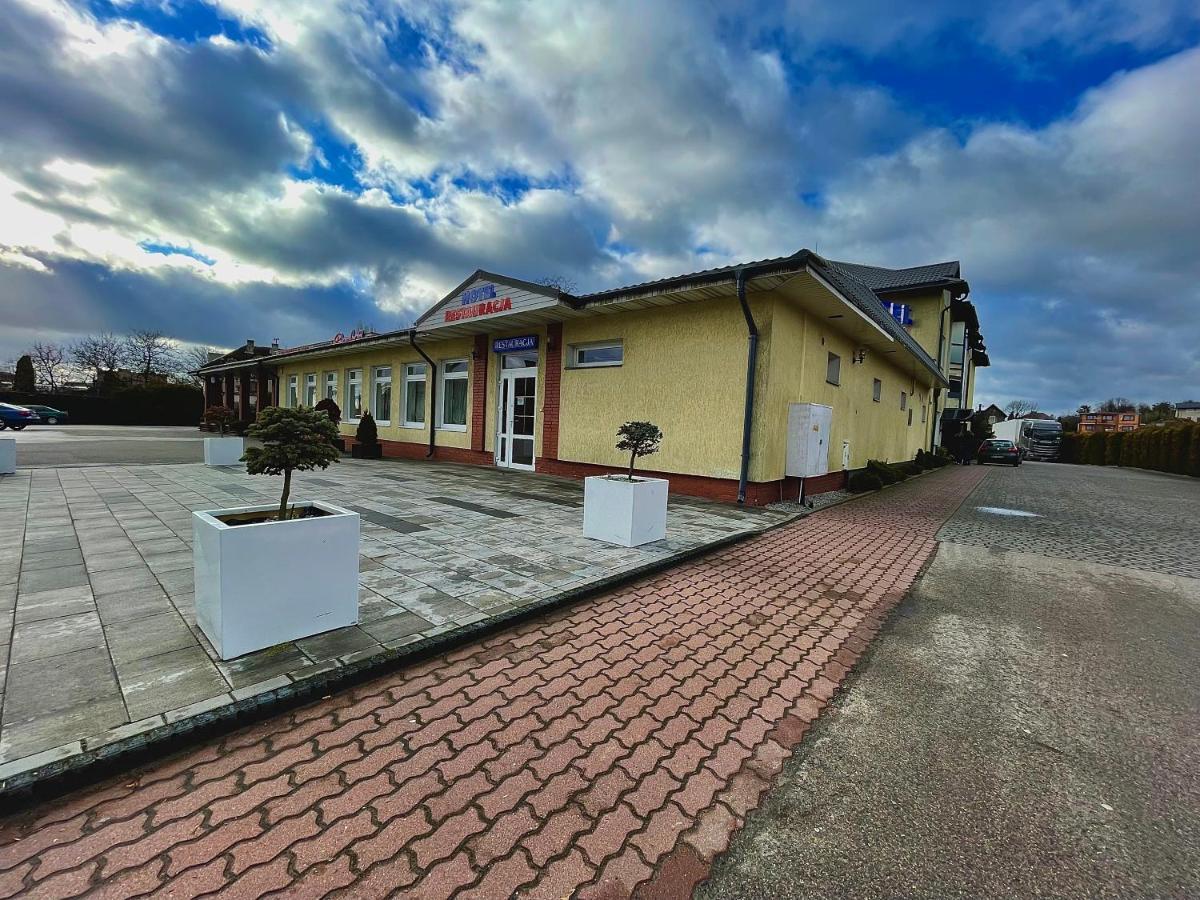 Hotel Dowhan Nowe Eksteriør billede